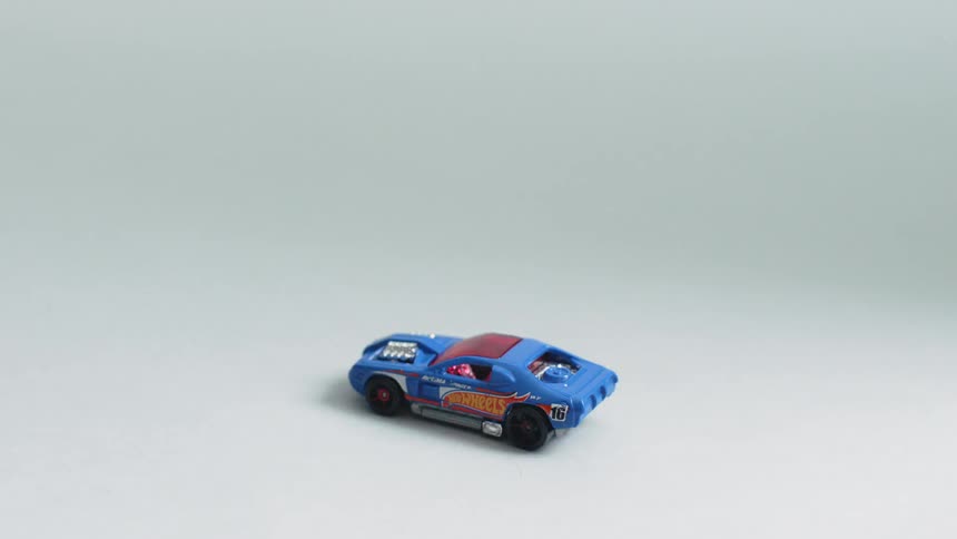 Single toy car sits undisturbed