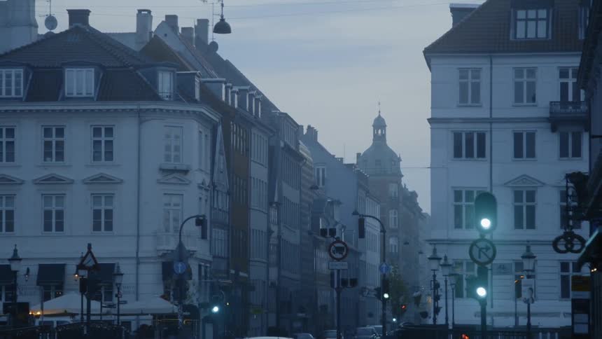 Street lights direct traffic in the city