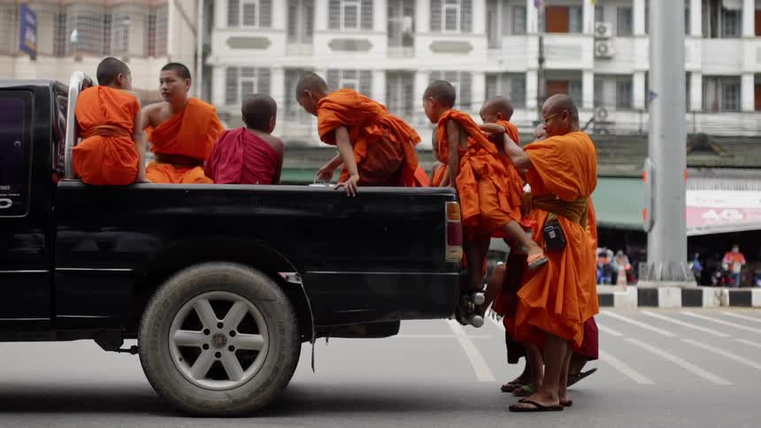 Women Traveling Through Thailand