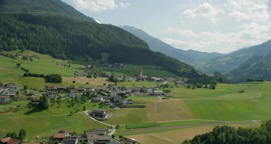 Village of houses together in the mountains