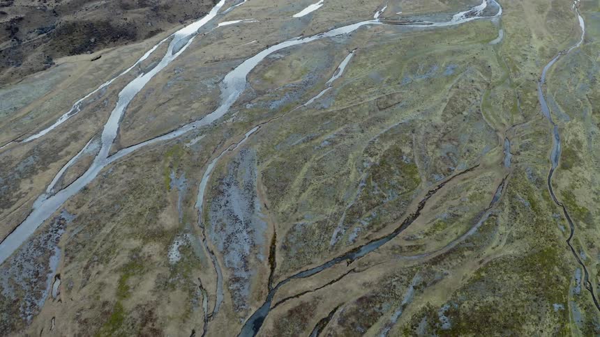 The streams run throughout the field below