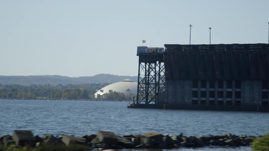We move along the waterfront until a huge dome becomes visible on the opposite shore