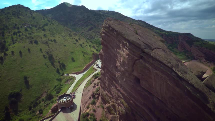 Aerial view of roads and a rest area set in the mountains