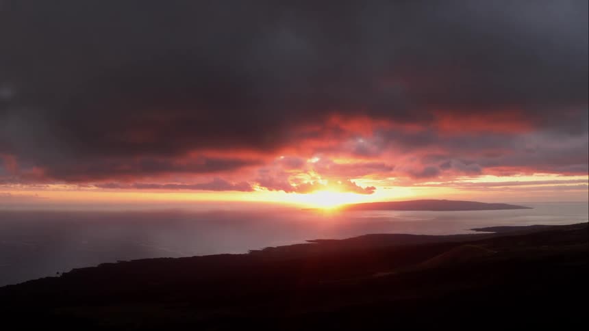 Sun is setting in the horizon