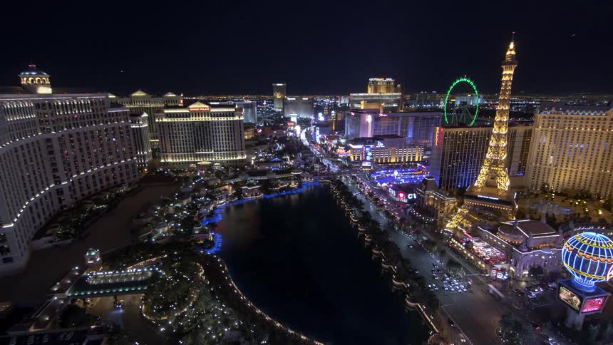 Las vegas strip water feature