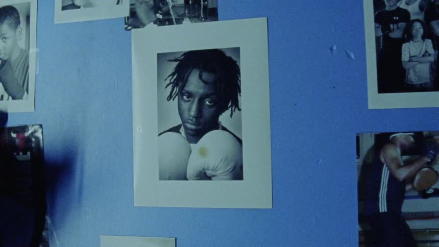 The lights flash on the photos on the wall