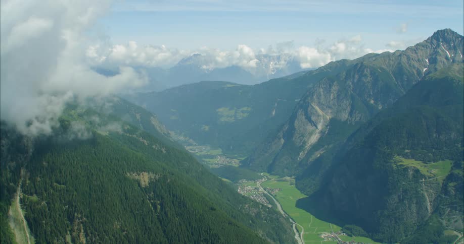 A valley lays between two mountains