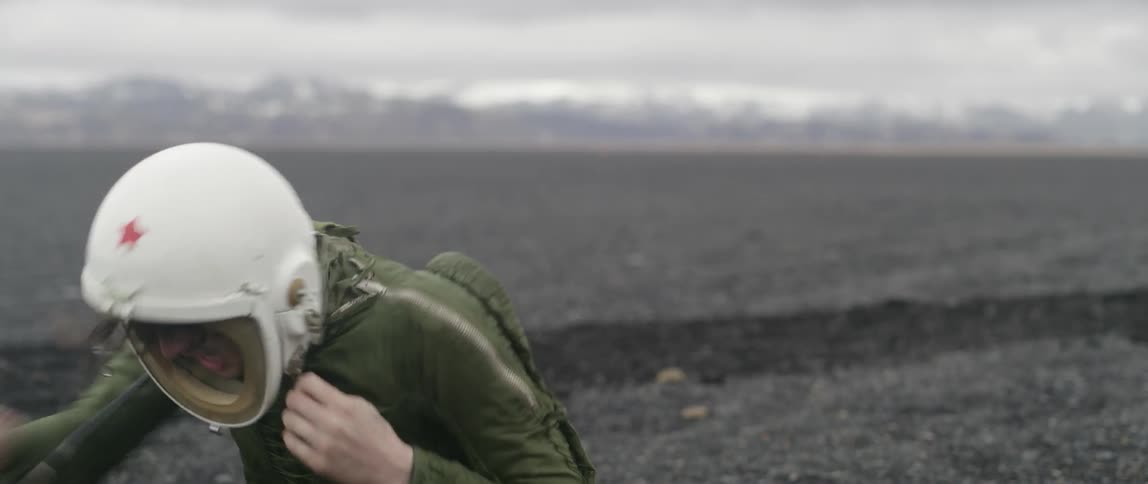Pilot Surviving After Flight Crash