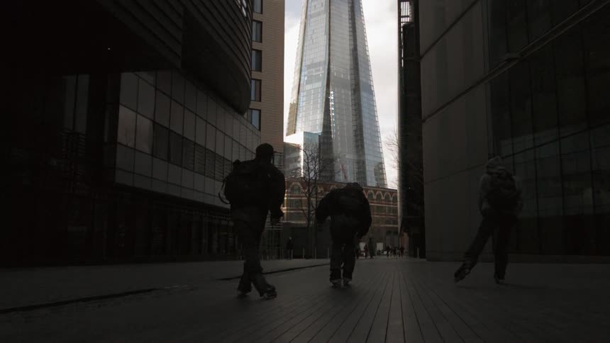 Rollerblading in London