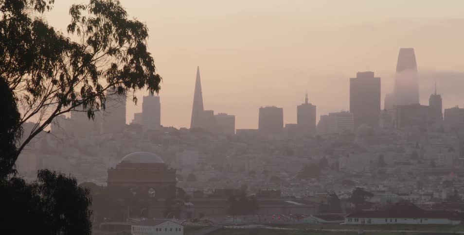 Far away shot of a city skyline