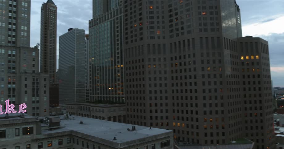 The drake hotel in chicago and surrounding skyline