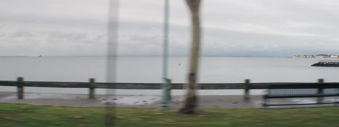 Travelling view of the ocean on a cloudy day