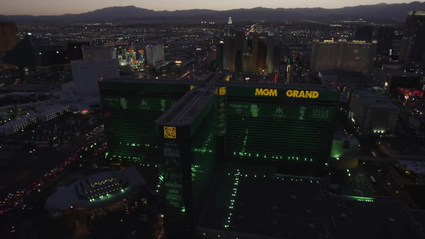 The mgm hotel in las vegas at sunset
