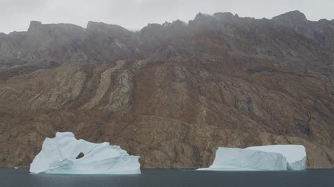Glaciers in front of a mountain