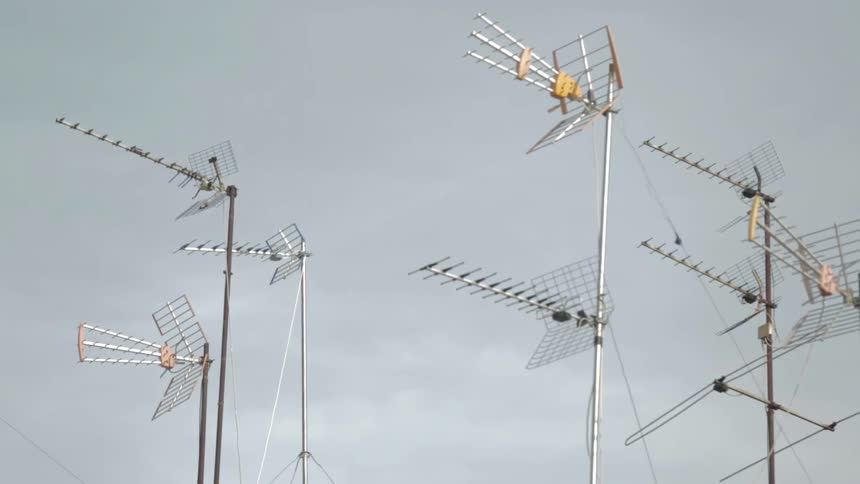 Antenna's swaying in the wind
