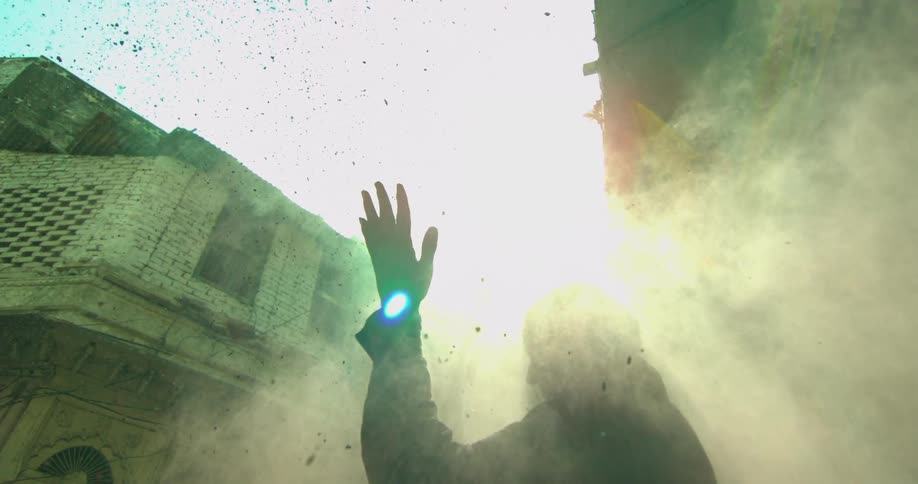 Slow motion of a color fight
