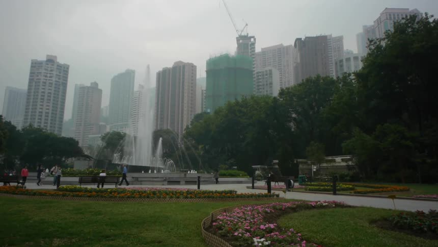A scenery at the public park on the cloudy day