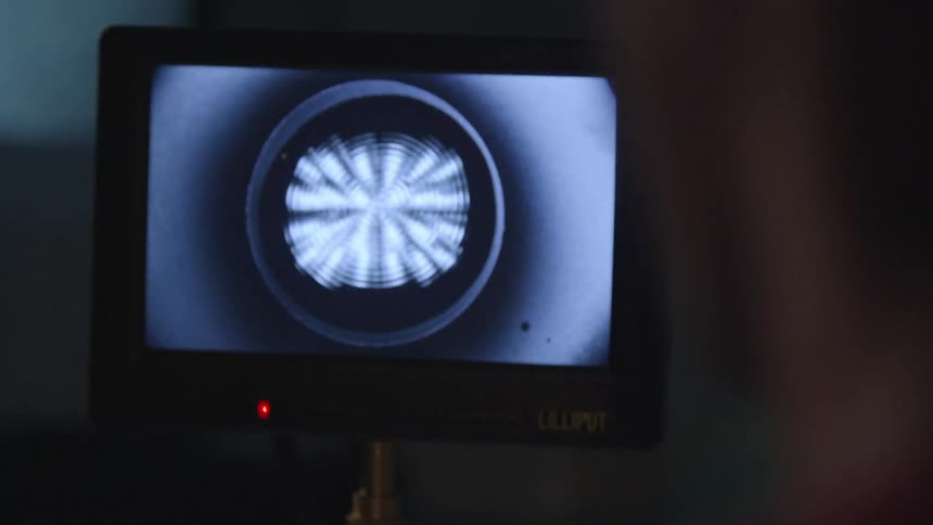 Person watching a screen that's showing vibrations