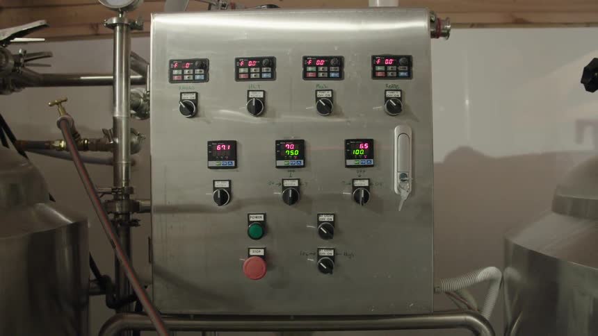 A machine monitoring some stuff