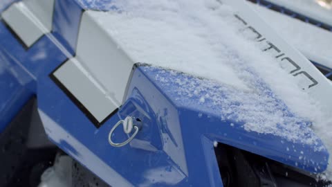 Snow on a shaking vehicle